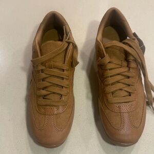 NEW Time and Tru Brown Casual Sneakers Size 8